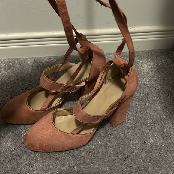 Pink tie up - Picture 2 of 4